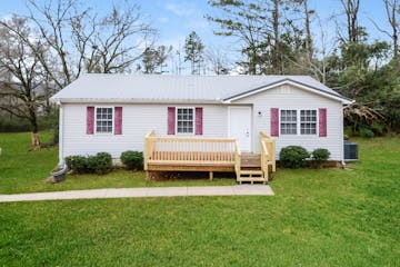 1003 OAK BLVD MOODY, AL 35004